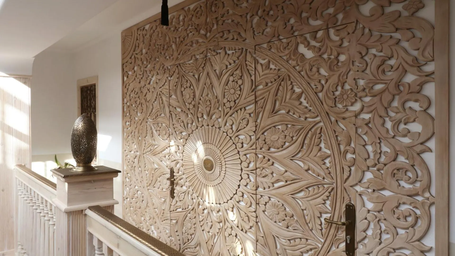 לינה וארוחת בוקר מרקש Riad Wazani Square & Spa