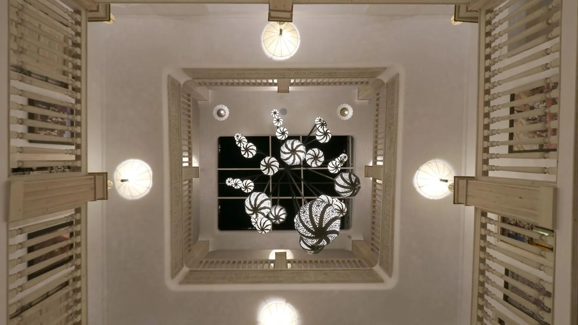 מרקש Riad Wazani Square & Spa 3*,