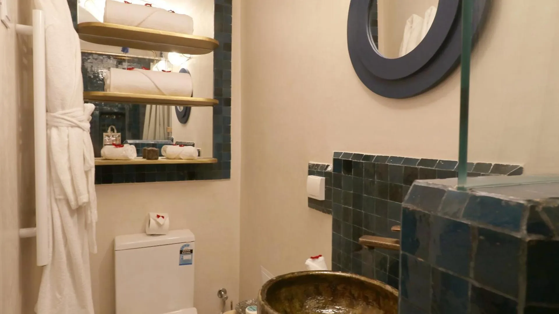 מרקש Riad Wazani Square & Spa לינה וארוחת בוקר