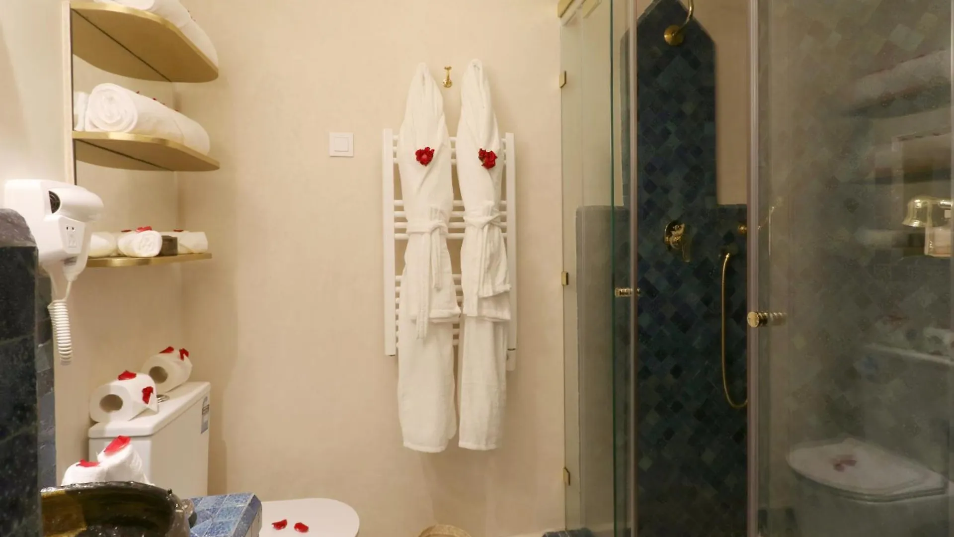 מרקש Riad Wazani Square & Spa