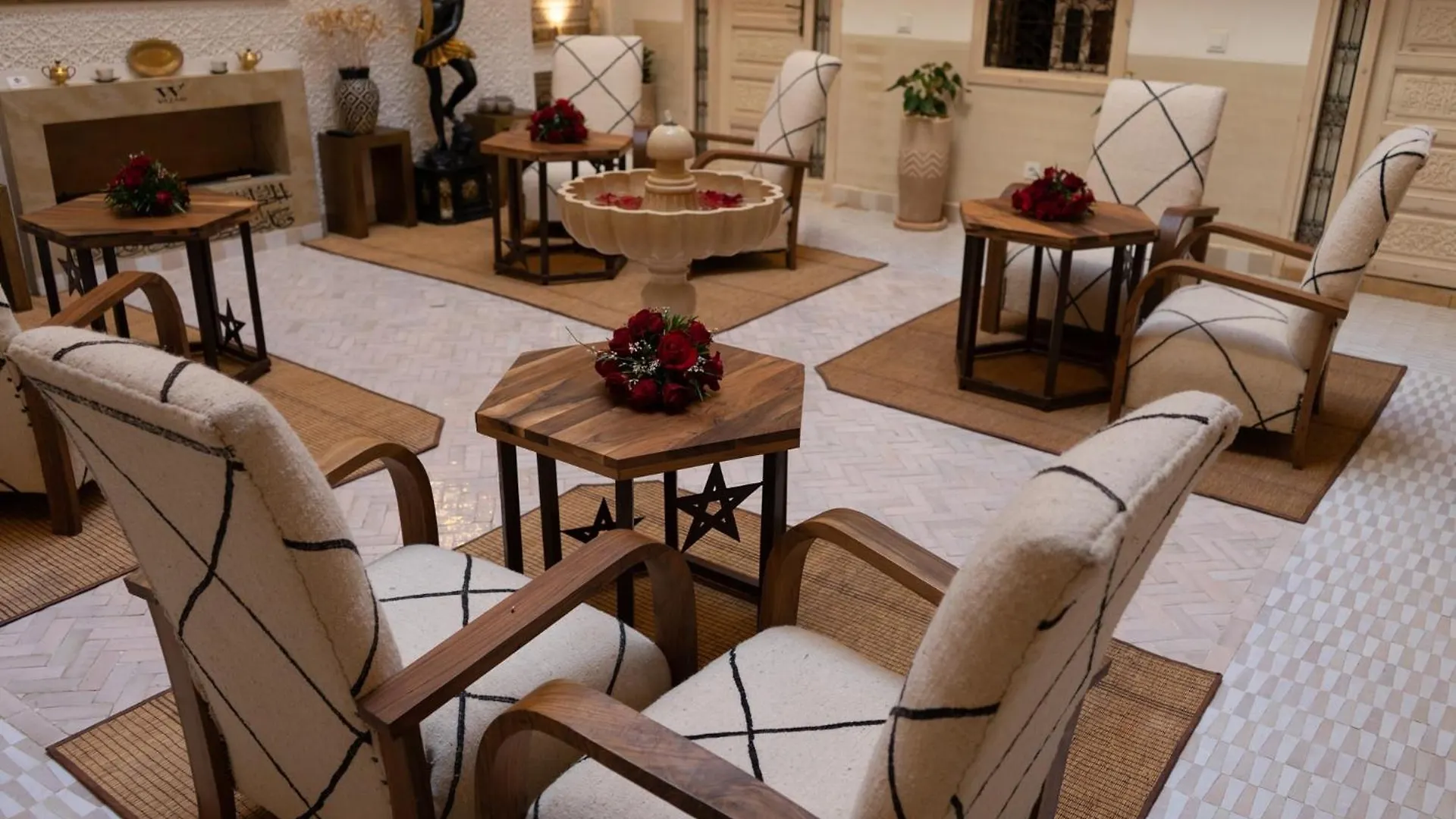 *** לינה וארוחת בוקר מרקש Riad Wazani Square & Spa מרוקו