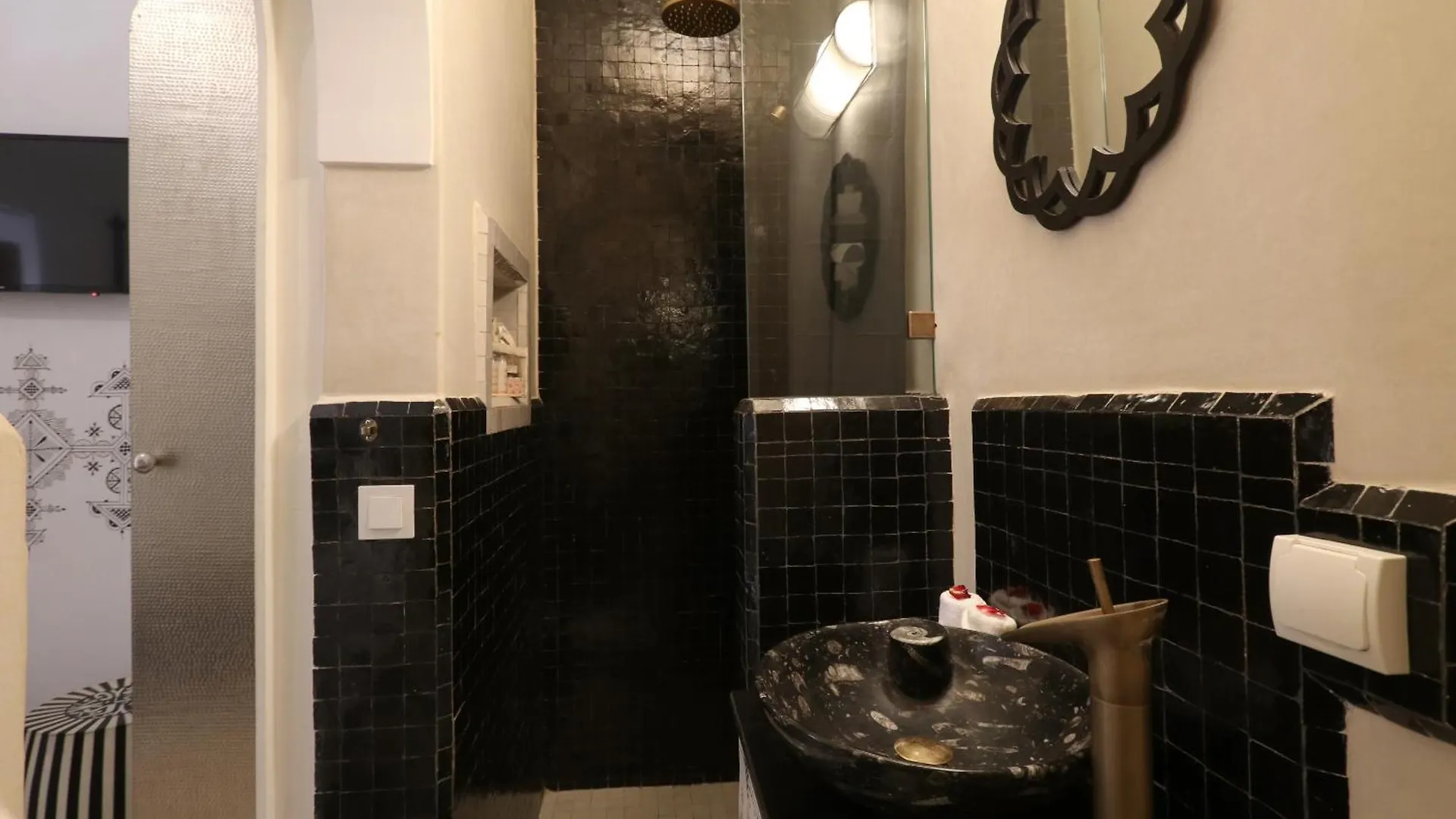מרקש Riad Wazani Square & Spa