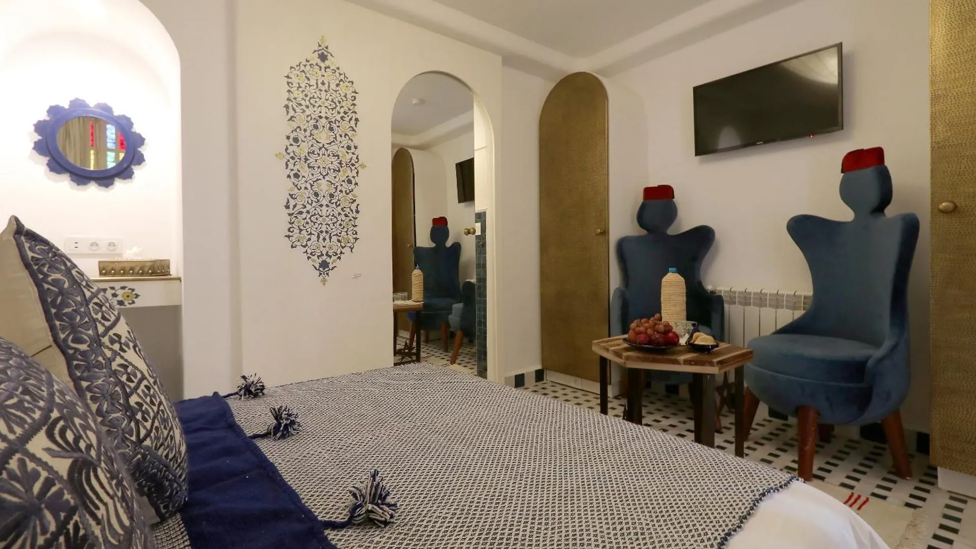 מרקש Riad Wazani Square & Spa 3*,