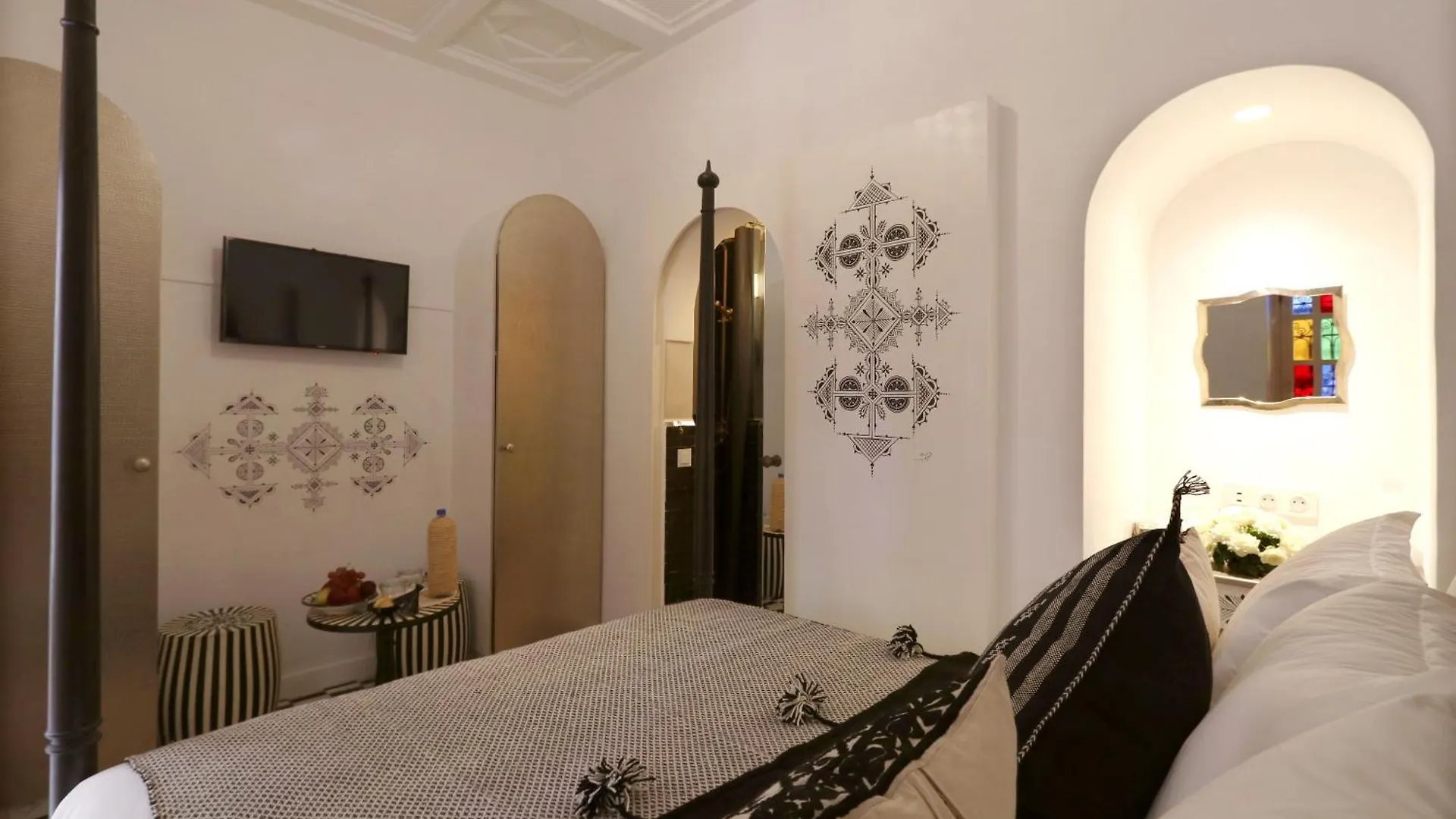 מרקש Riad Wazani Square & Spa